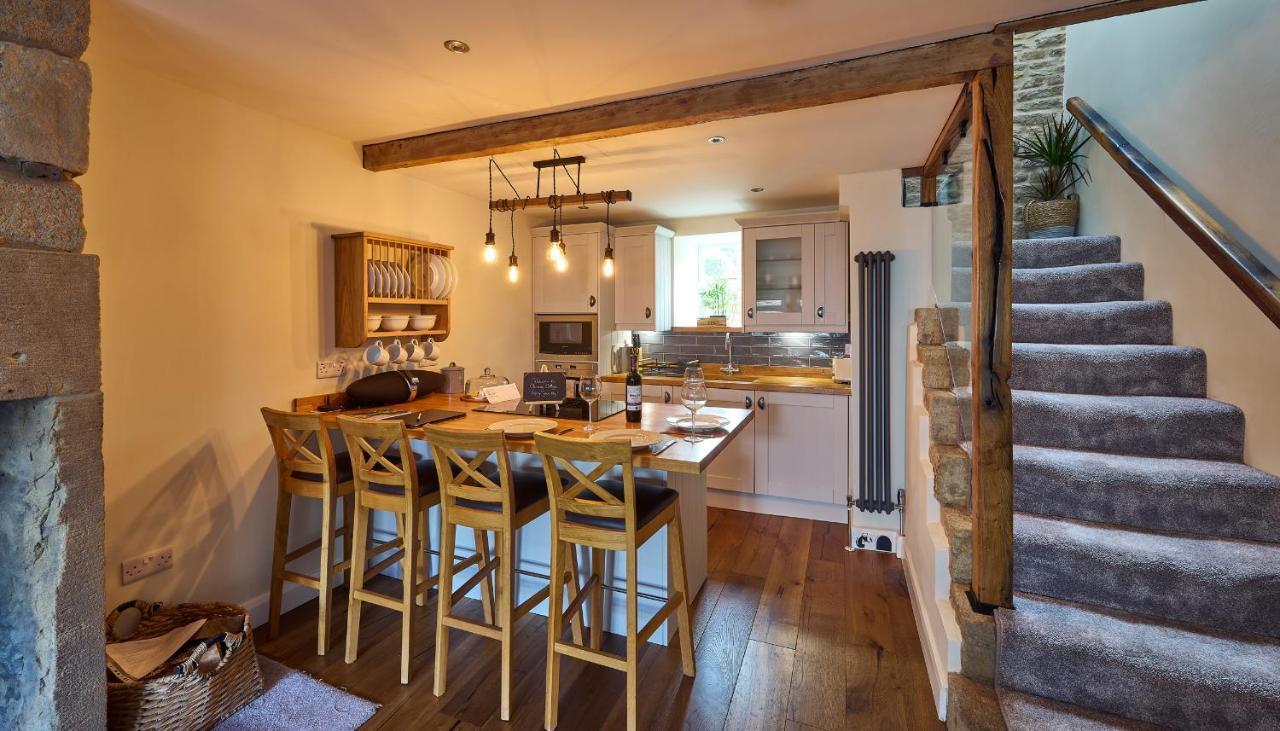 Chimney Cottage โฮล์มเฟิร์ธ ภายนอก รูปภาพ